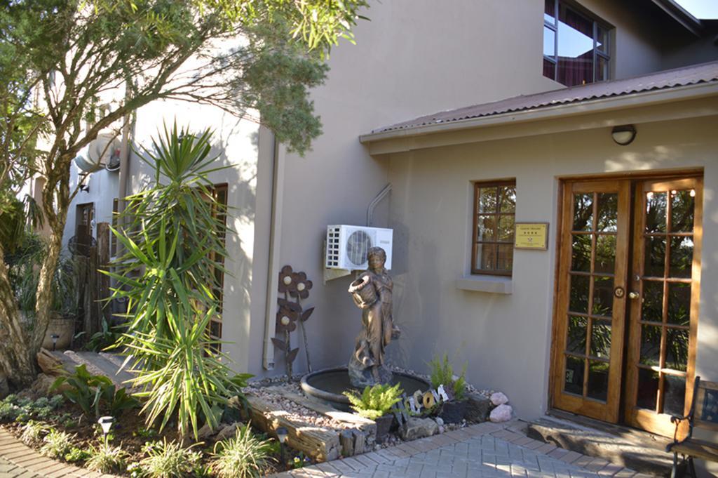 Two Bells Guest House Bloemfontein Eksteriør bilde