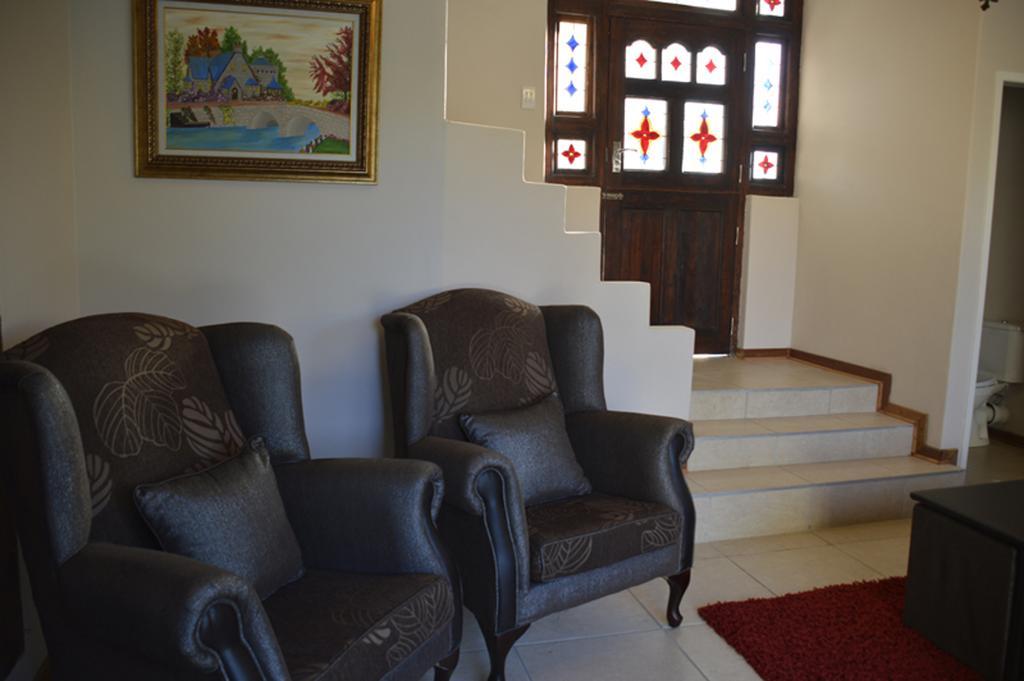 Two Bells Guest House Bloemfontein Eksteriør bilde