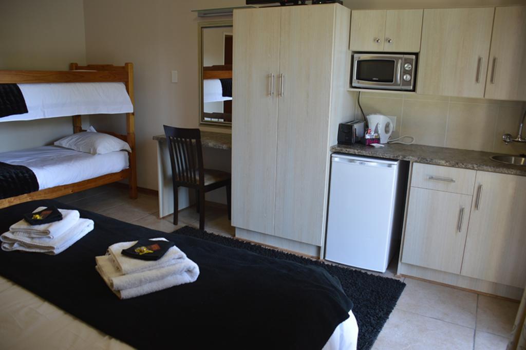 Two Bells Guest House Bloemfontein Rom bilde